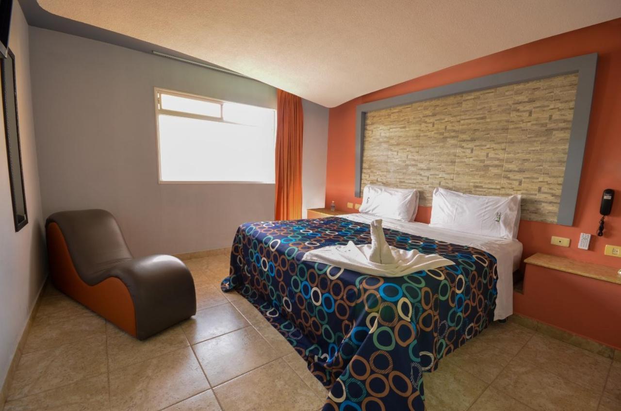 Motel Venecia Momoxpan エクステリア 写真