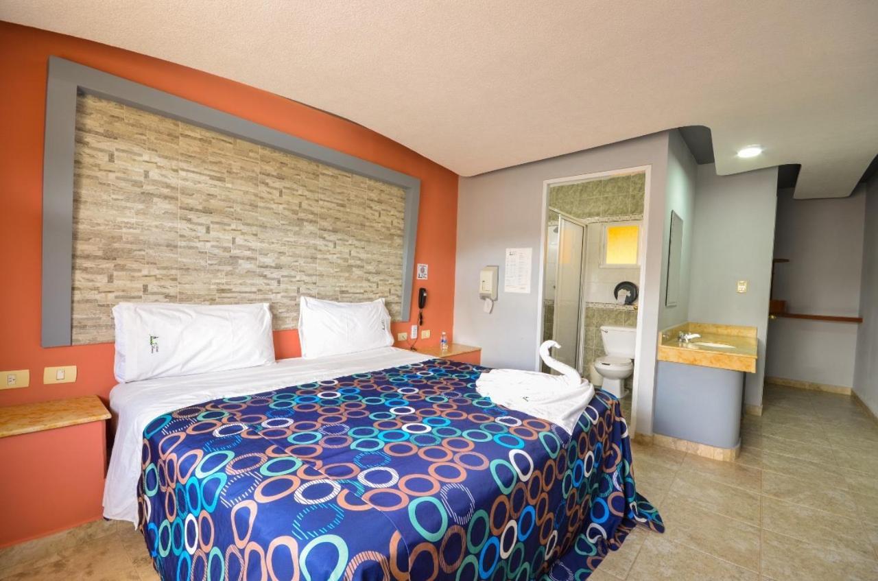 Motel Venecia Momoxpan エクステリア 写真