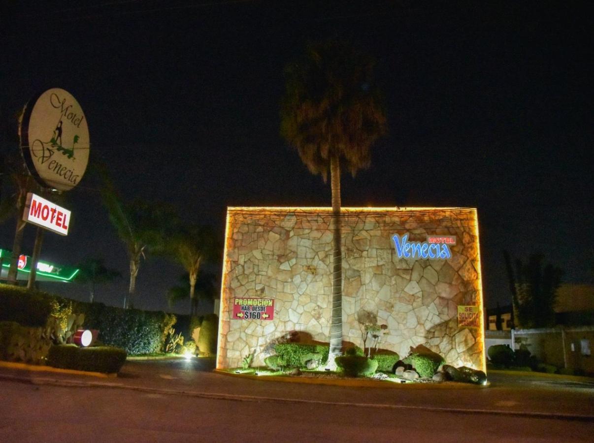 Motel Venecia Momoxpan エクステリア 写真